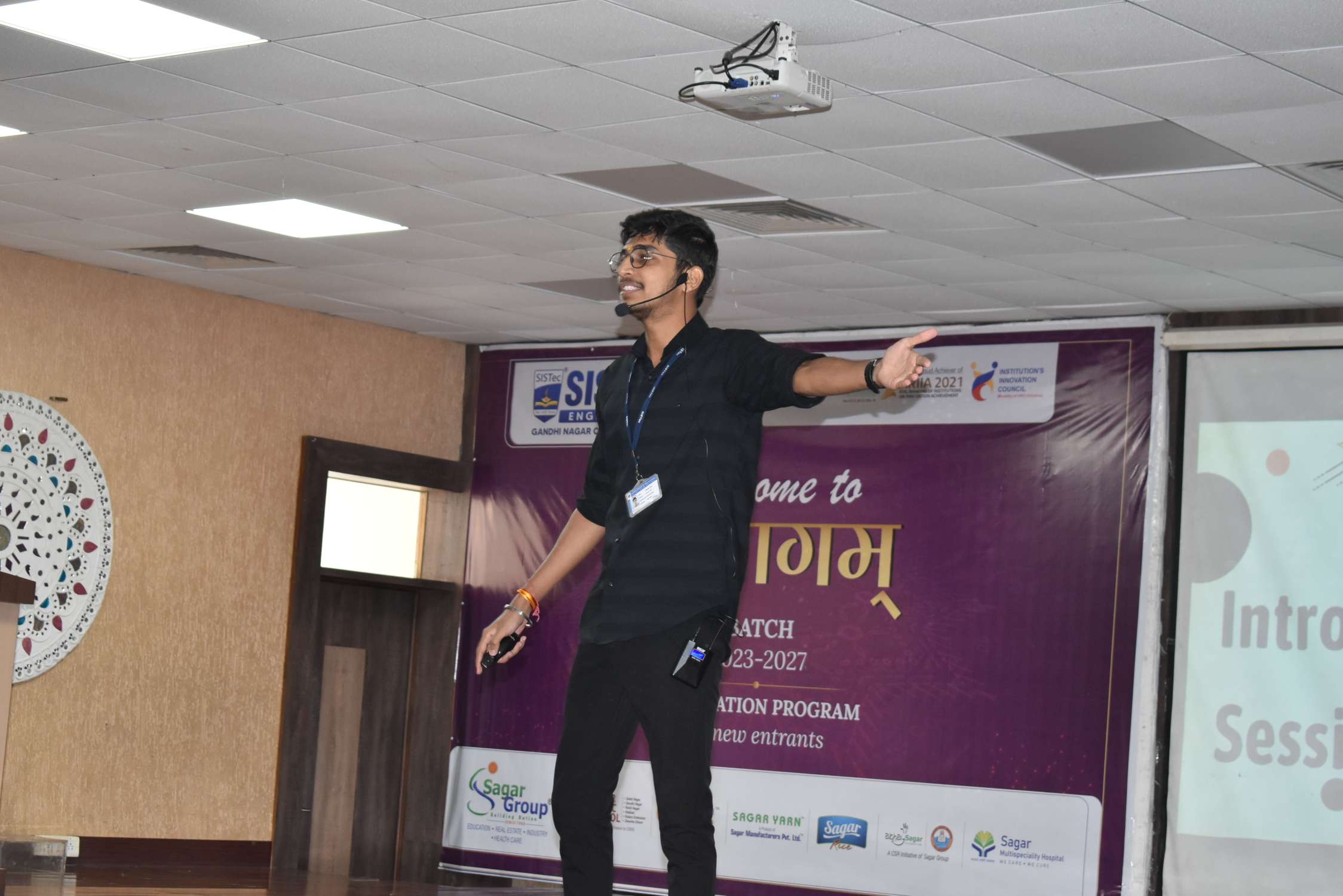 A Session to introduce Technologies A Session to introduce Technologies - Achievement image showing Guided a session for first-year juniors, introducing them to the world of recent technologies and more. Sharing insights to spark curiosity and pave the way for their tech journey. #TechMentor #JuniorOrientation ππ