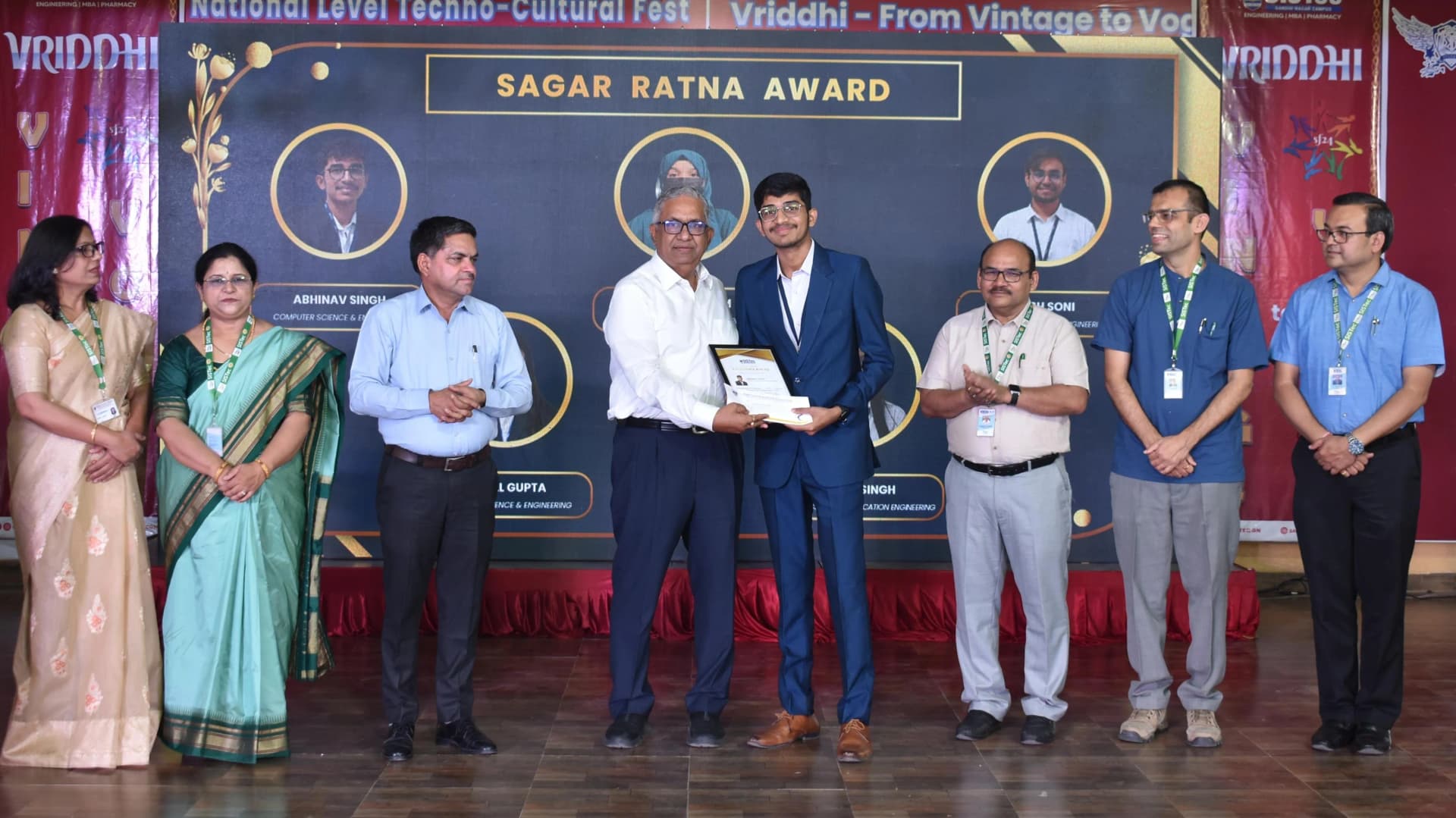 College Topper and Sagar Ratna Award College Topper and Sagar Ratna Award — achievement earned by Abhinav Singh