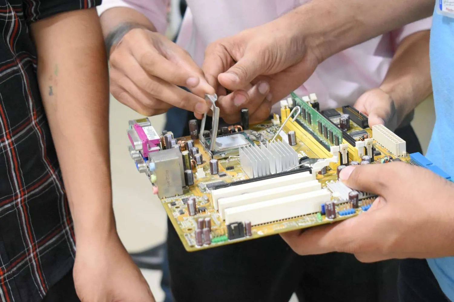 Hands-On CPU Assembly & Networks Workshop Hands-On CPU Assembly & Networks Workshop — achievement earned by Abhinav Singh